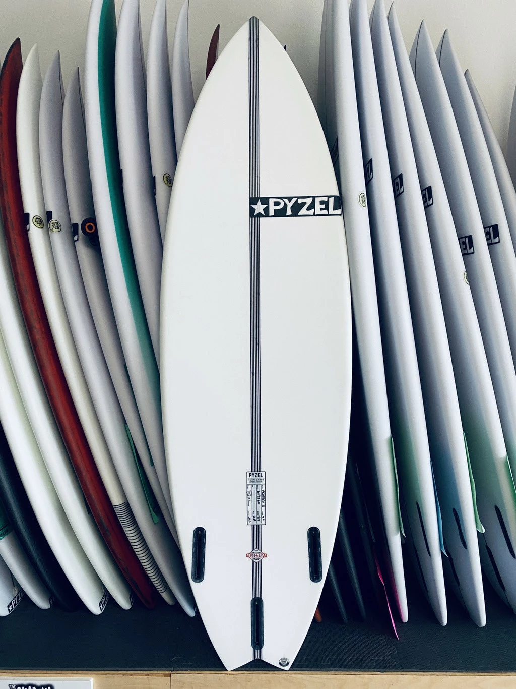 Pyzalien 2 5'6" 4 Pyzalien 2 5'6" - Image 2