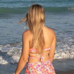 Ron Jon Juniors Ruched Floral Tri Bikini Top -OOfos Sale d800x800 13210288122 ron jon juniors ruched floral tri bikini top on model 2