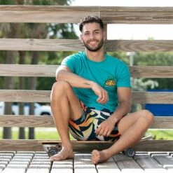 Ron Jon Iguana Tee -OOfos Sale d800x800 17040194073 jade ron jon iguana tee lifestyle 1