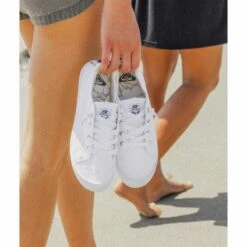 Roxy Womens Bayshore III Shoes -OOfos Sale d800x800 50022344001 roxy white bayshore III womens shoes lifestyle